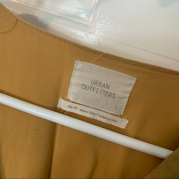 Urban Outfitters Gabrielle Linen Wrap Dress - Picture 9 of 12